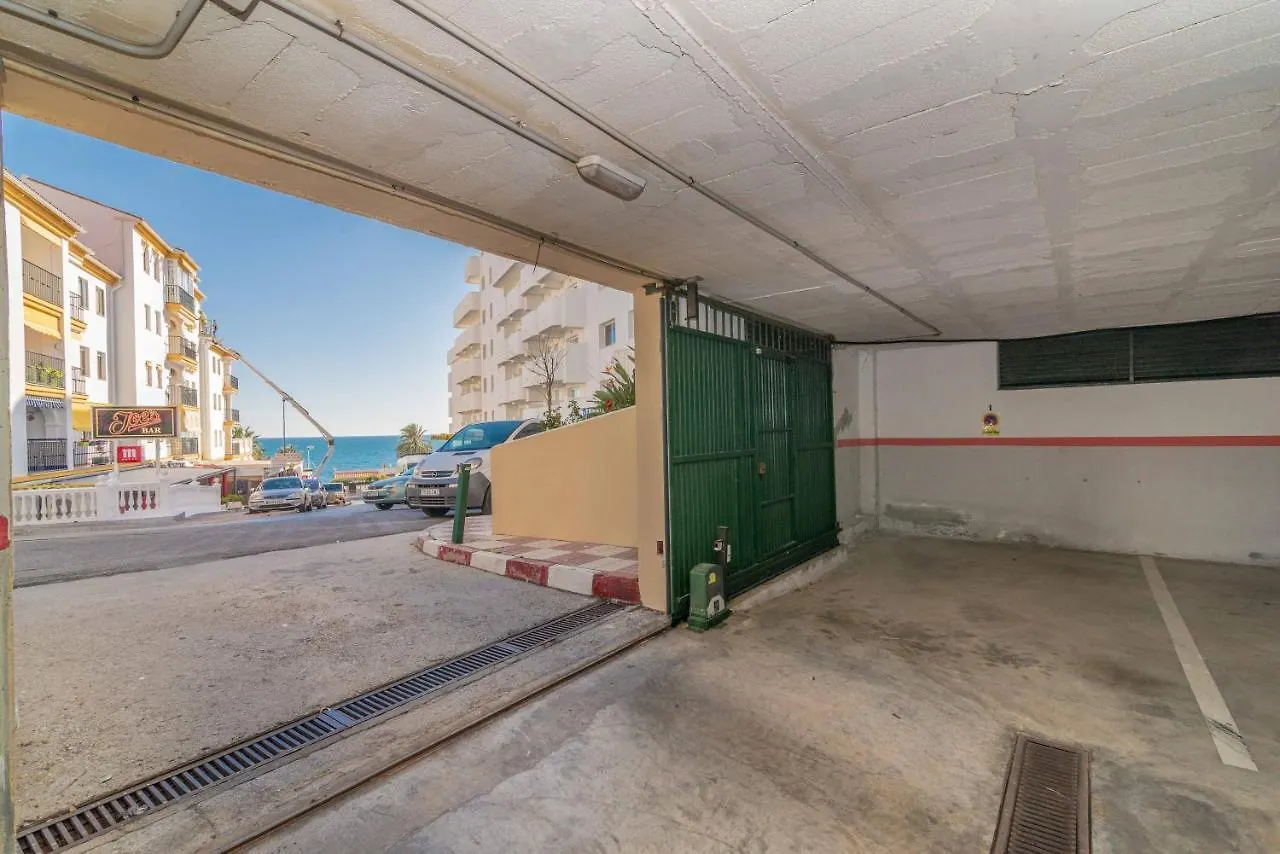 דירות בנאלמדנה Vb Golondrinas Recently Renovated 2Bdr Apt
